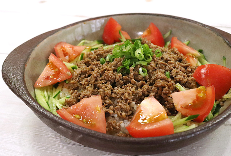 電子レンジでスパイシーそぼろ丼